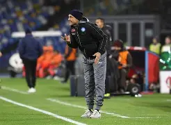 乐动·LDSports(中国)体育官网- 离谱！今夜那不勒斯造点机会本菲卡集结日临场应变，勒沃库森手感冰凉备战足总杯